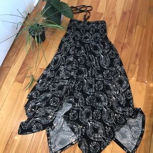 Halter-neck black and white summer dress